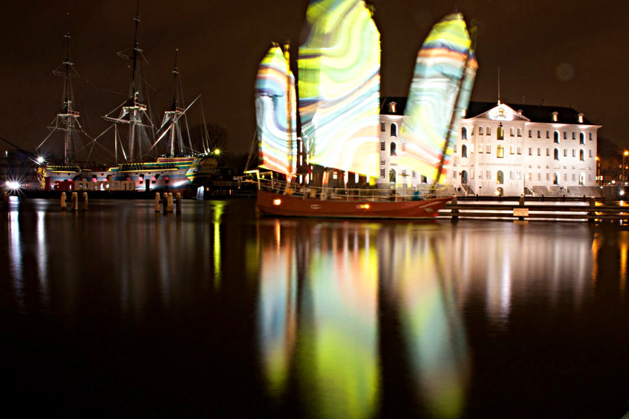 #nivoslider-inhdm-1876-caption-9 Am Schifffahrtsmuseum von Amsterdam - Aerosol Light Textures: Kalmen