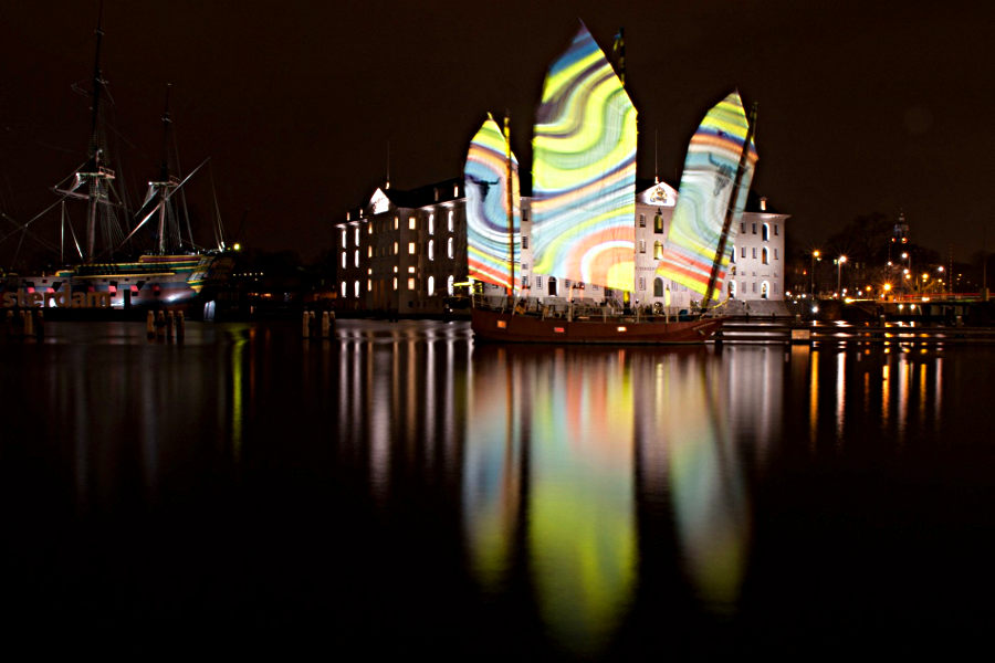 #nivoslider-inhdm-1876-caption-10 Am Schifffahrtsmuseum von Amsterdam - Aerosol Light Textures: Kalmen