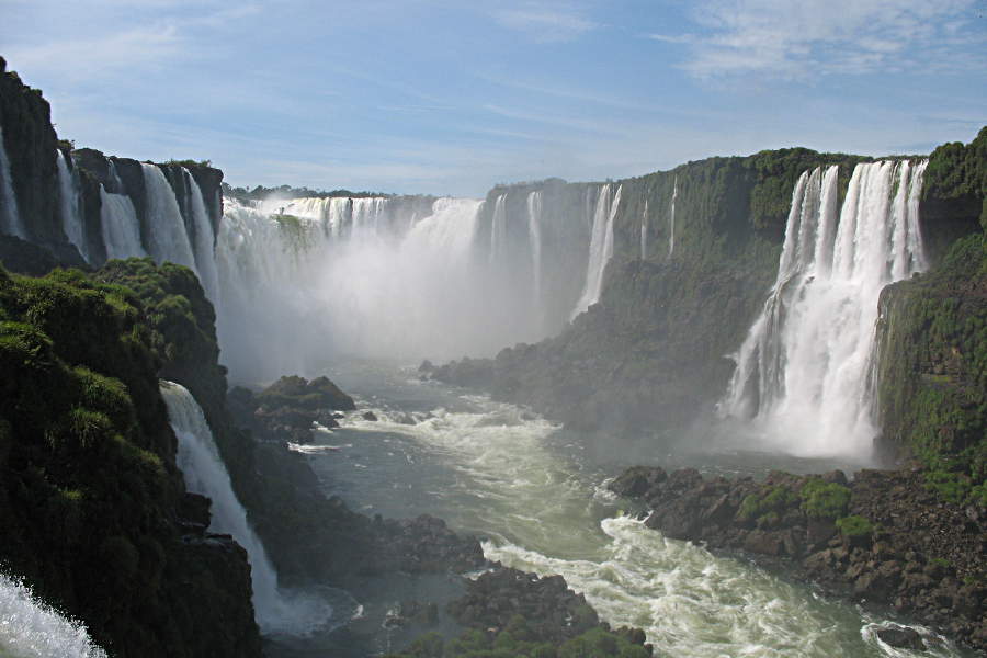 Die Wasserfälle von Iguazu in ihrer ganzen Pracht