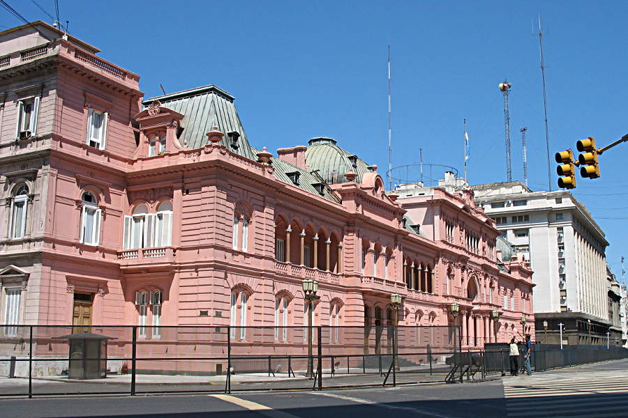 Die Casa Rosada, das Parlamentsgebäude, in Buenos Aires