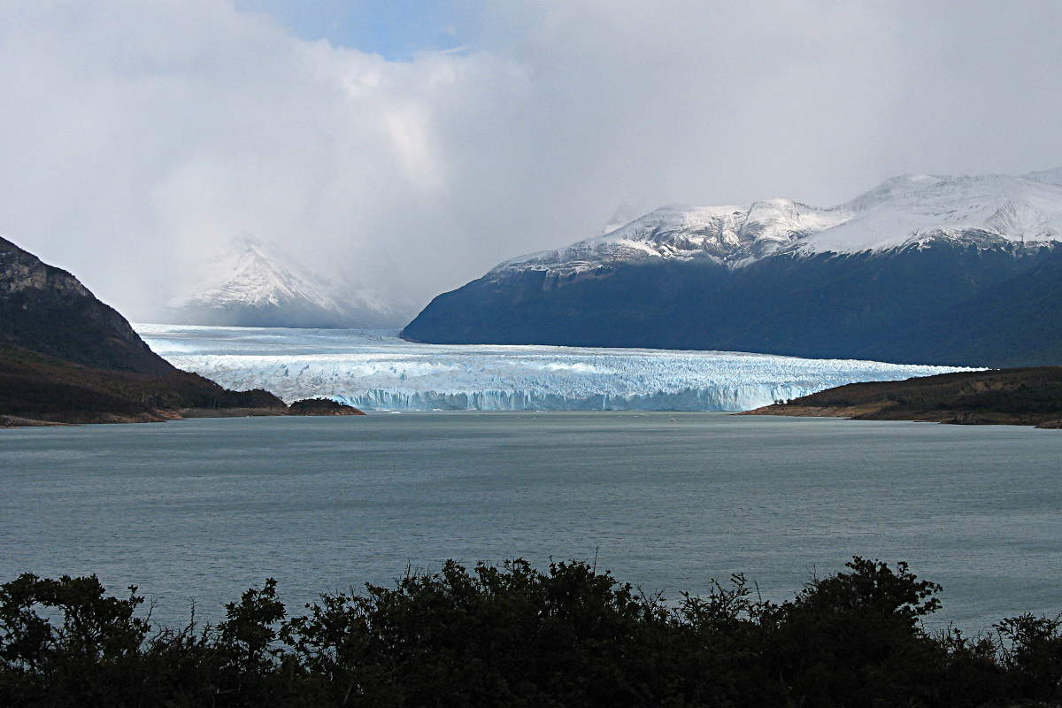 Blick auf den Perito Moreno Gletscher in Patagonien