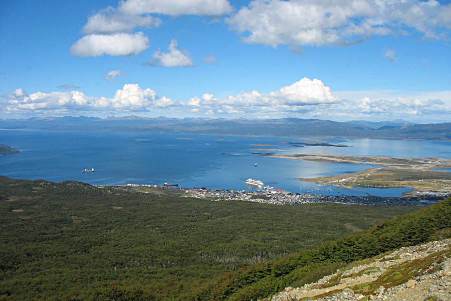 Blick vom Cerro Medio auf Ushuaia