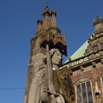 Roland vor dem Rathaus in Bremen