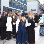 Umzugsteilnehmer an der Parade zum Nationalfeiertag in Stavanger