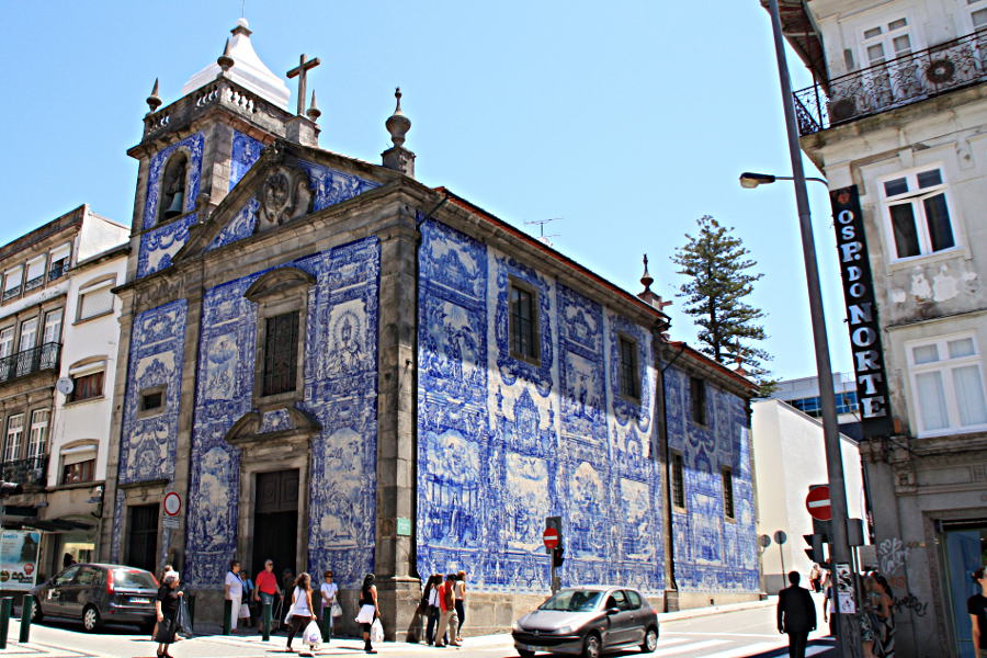 Azulejos in Porto