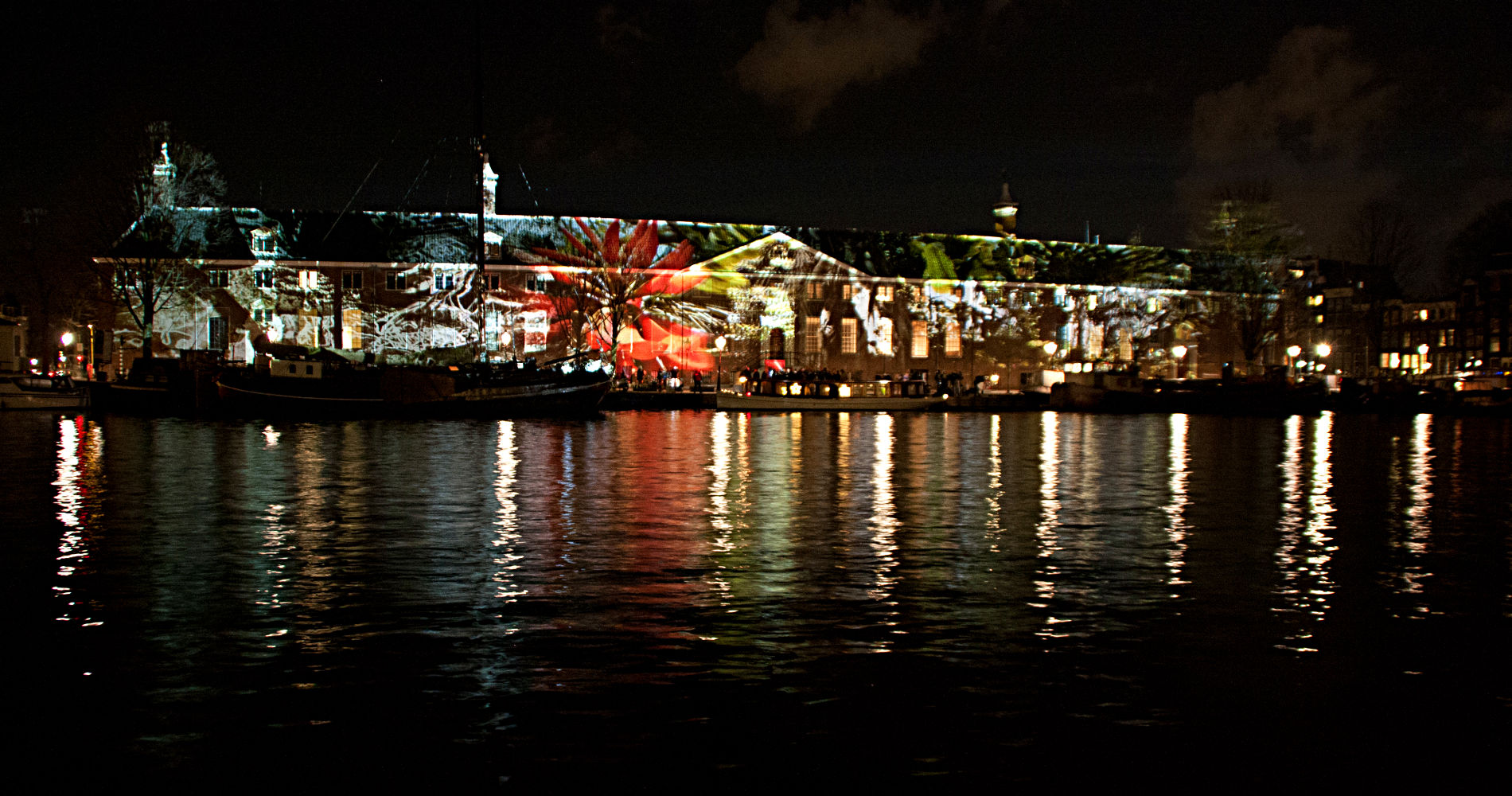 Amsterdam Light Festival - Teresa Mar: Reflections
