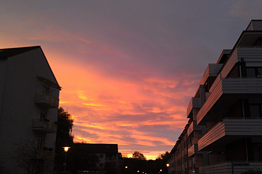 Ein wunderschöner Oktobermorgen in meinem Quartier, Bremen-Findorff.