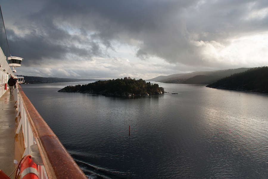 Im November fuhren wir mit der Color Line von Kiel nach Oslo. Auf dem Rückweg ist dieses Bild im Oslofjord entstanden.