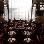 Titanic-Feeling bei diesem Anblick des Restaurants Oceanic an Bord der Color Magic